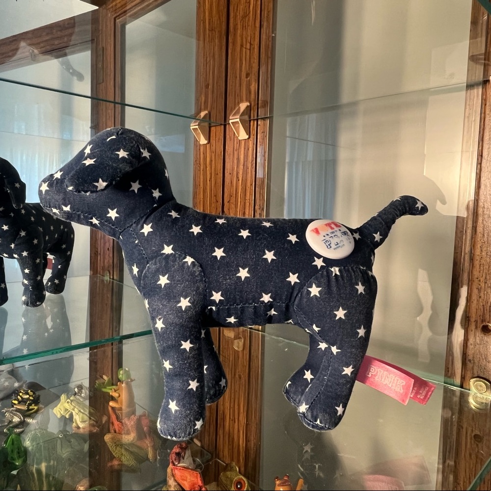 Victoria’s Secret plush dog, August 2008